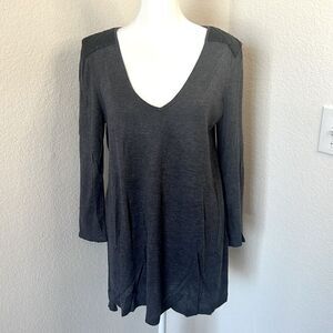 Women's H&M Lightweight V-Neck Long Sleeve Quilted Detail Gray Sweater ~ Size M